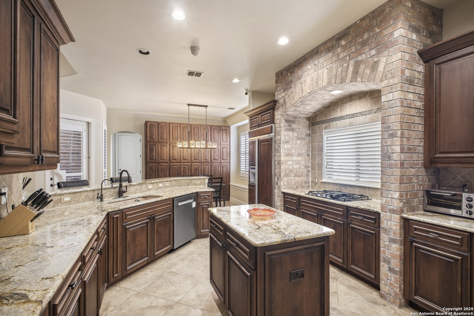 4 Grantham San Antonio TX 78257