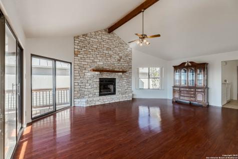 107 Mesa Del Sol Kerrville TX 78028