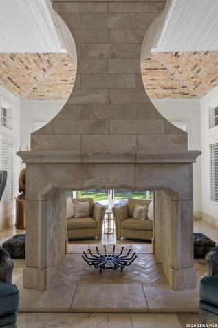 18918 De Enclave San Antonio TX 78258