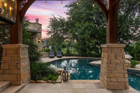 18918 De Enclave San Antonio TX 78258