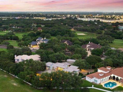 18918 De Enclave San Antonio TX 78258