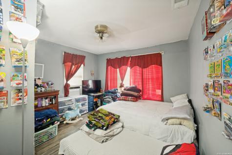 1915 Delfino Street San Antonio TX 78237