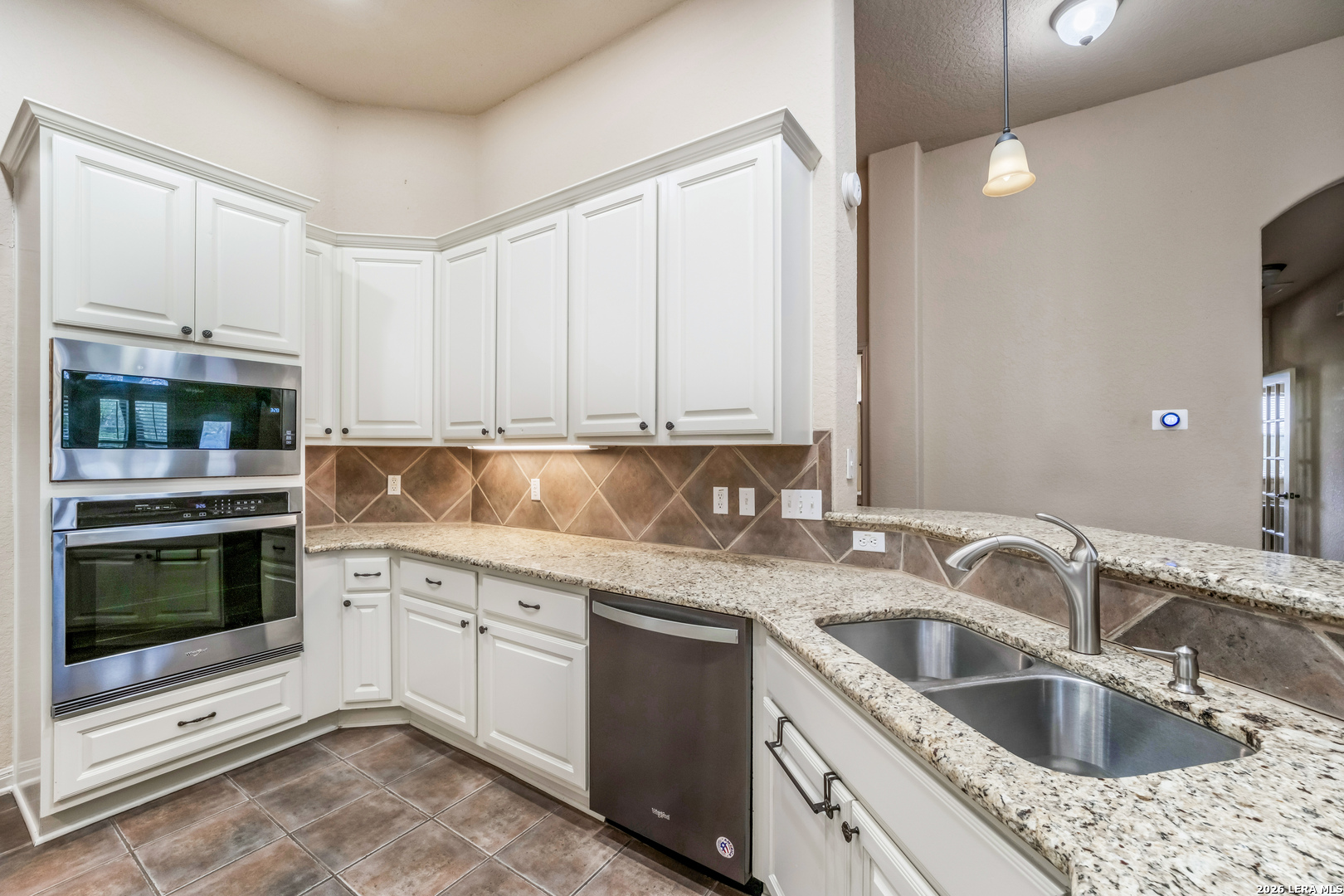 2003 Laurel Park San Antonio TX 78260