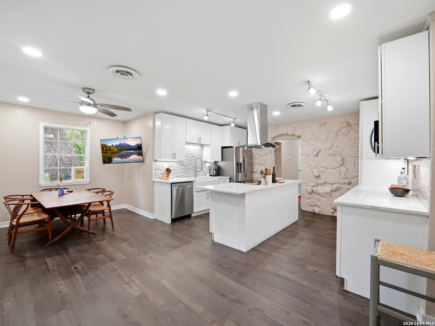 19214 Grey Forest Helotes TX 78023