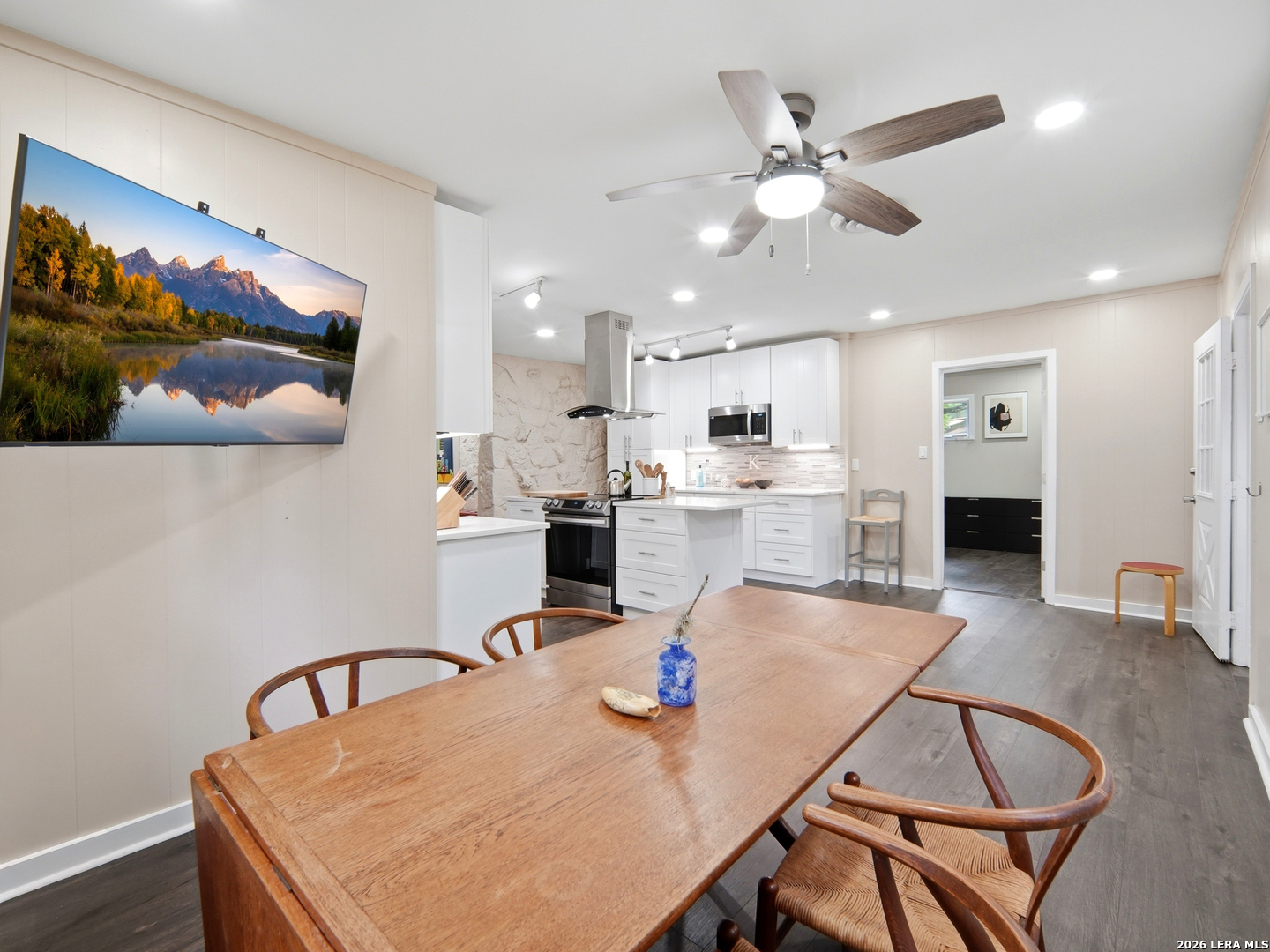 19214 Grey Forest Helotes TX 78023