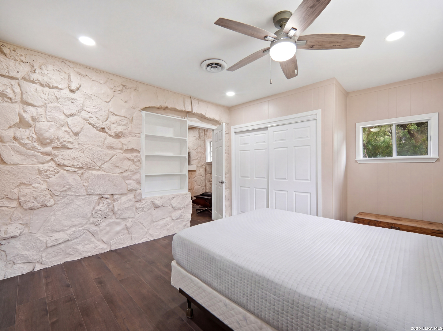 19214 Grey Forest Helotes TX 78023