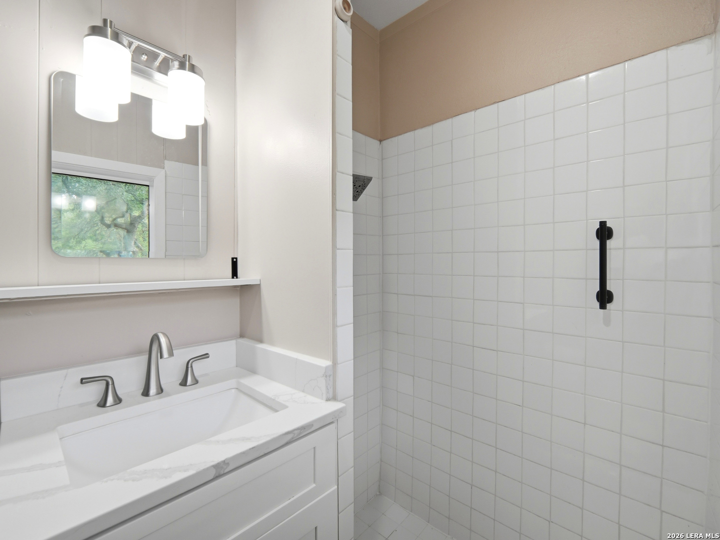 19214 Grey Forest Helotes TX 78023