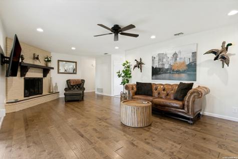 3881 Menger Drive San Antonio TX 78259