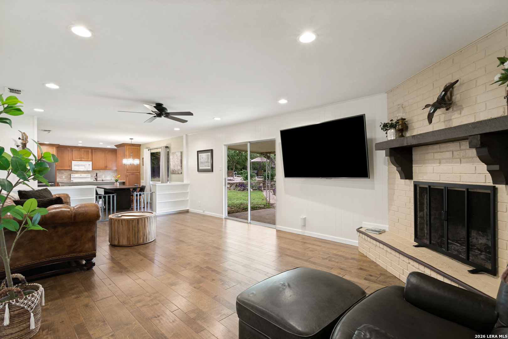 3881 Menger Drive San Antonio TX 78259