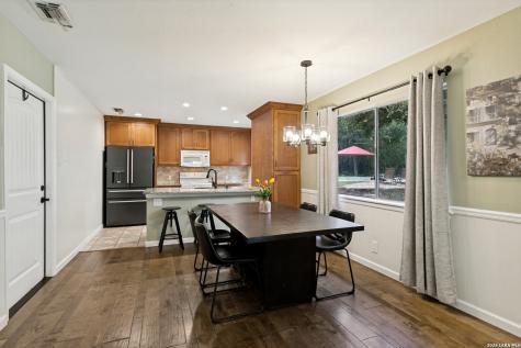 3881 Menger Drive San Antonio TX 78259