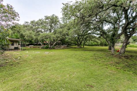 3881 Menger Drive San Antonio TX 78259