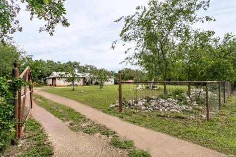 3881 Menger Drive San Antonio TX 78259