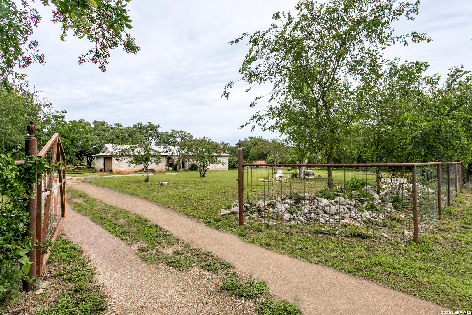 3881 Menger Drive San Antonio TX 78259