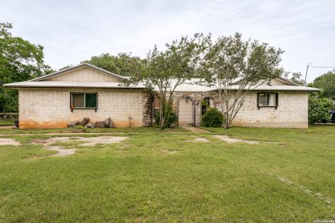 3881 Menger Drive San Antonio TX 78259