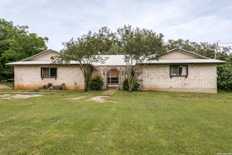 3881 Menger Drive San Antonio TX 78259