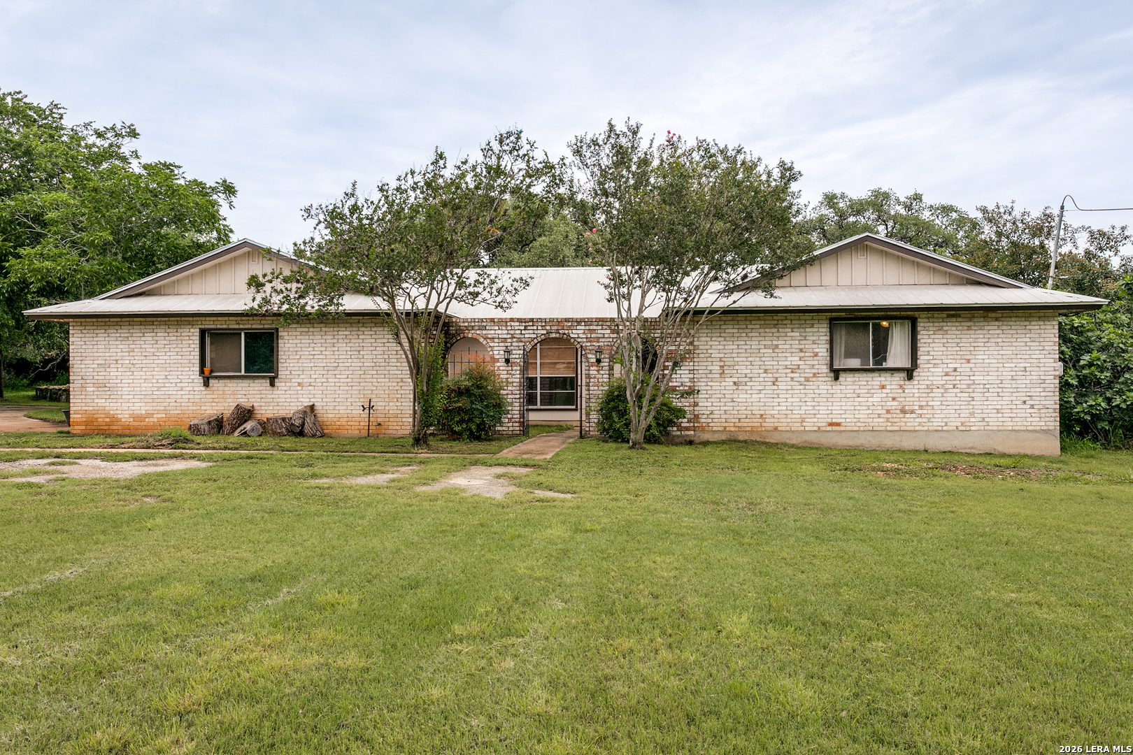 3881 Menger Drive San Antonio TX 78259