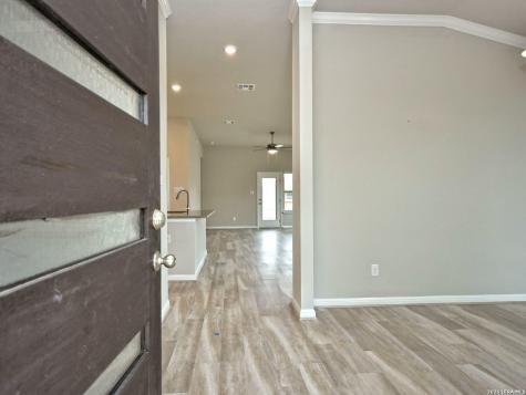 10129 Briceway Gap San Antonio TX 78254