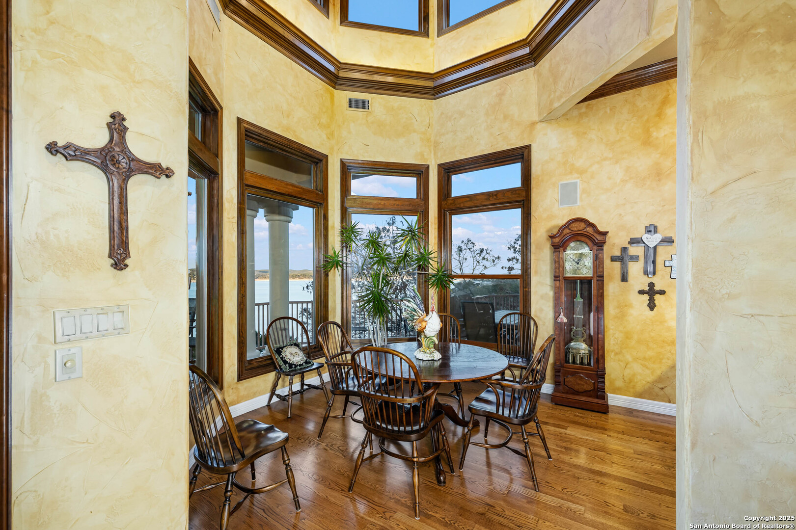 985 Janet Canyon Lake TX 78133