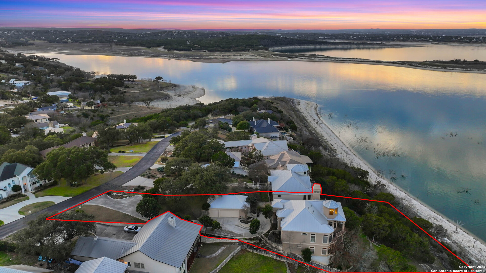985 Janet Canyon Lake TX 78133