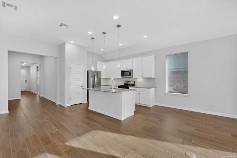 10511 Briceway Bay San Antonio TX 78254