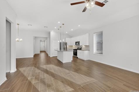 10511 Briceway Bay San Antonio TX 78254