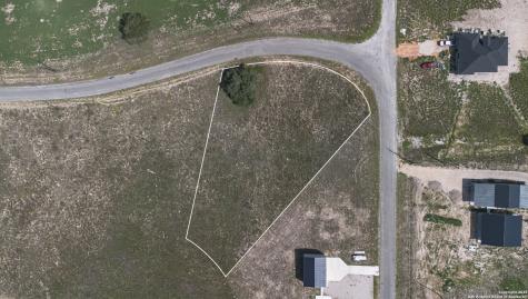 788 Lake Valley La Vernia TX 78121