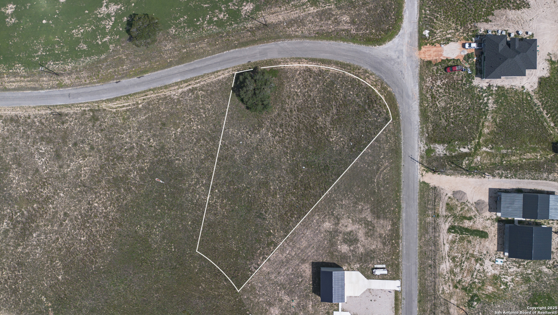 788 Lake Valley La Vernia TX 78121
