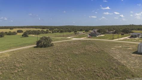 788 Lake Valley La Vernia TX 78121