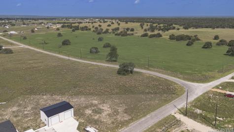 788 Lake Valley La Vernia TX 78121