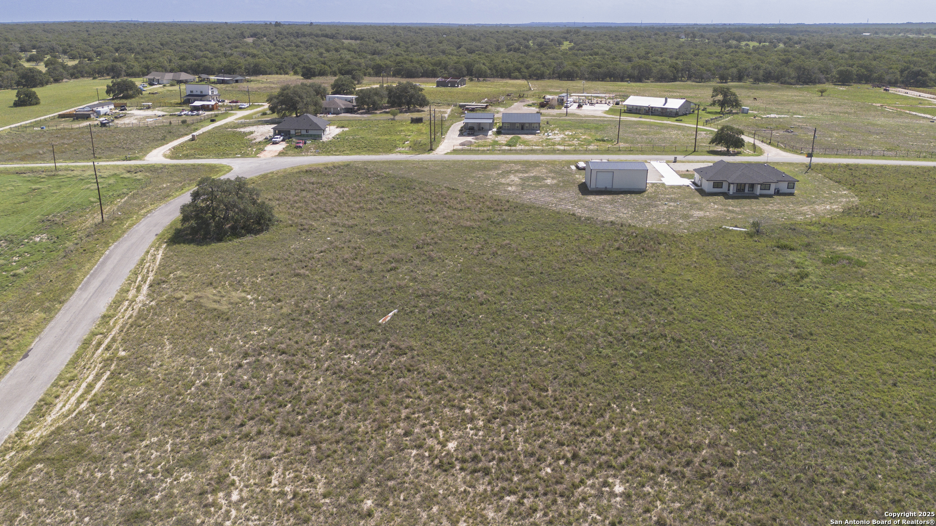 788 Lake Valley La Vernia TX 78121