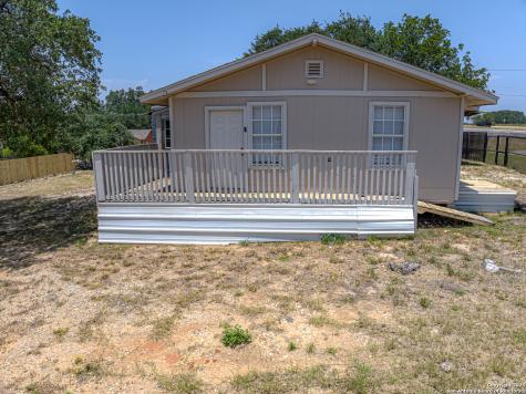 17033 State Highway 16 Poteet TX 78065