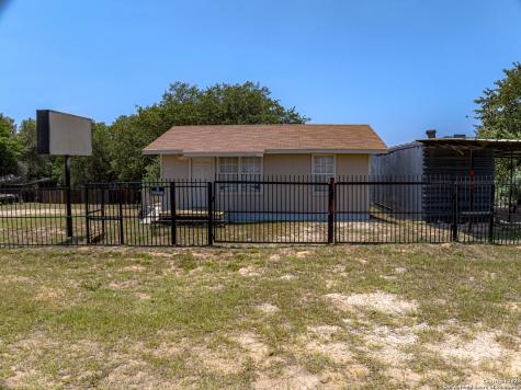 17033 State Highway 16 Poteet TX 78065