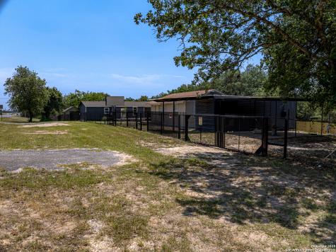 17033 State Highway 16 Poteet TX 78065