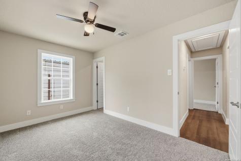 444 Azucena San Antonio TX 78237