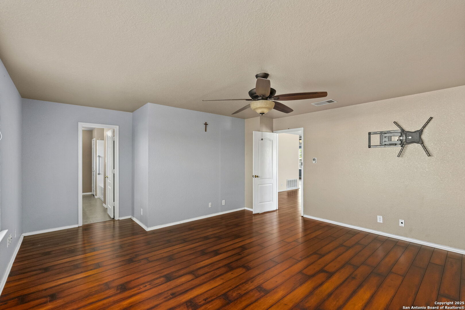7611 Cedar Farm San Antonio TX 78239