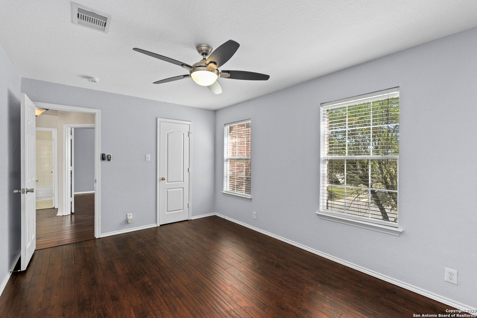 7611 Cedar Farm San Antonio TX 78239