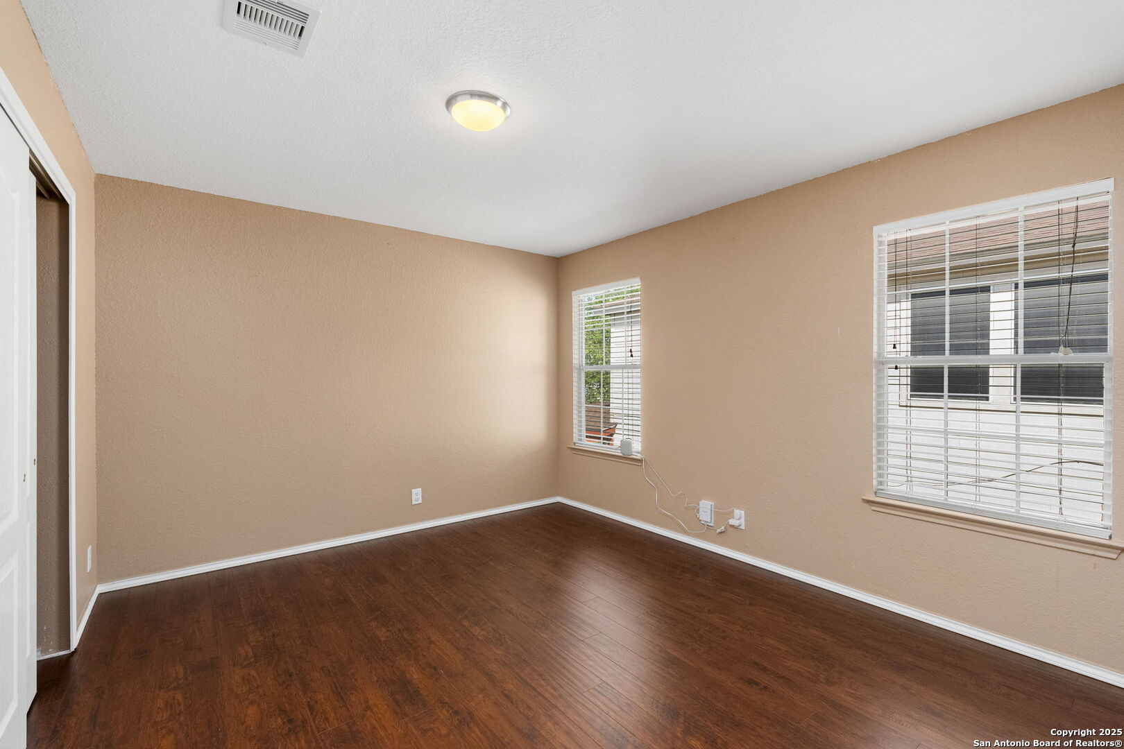 7611 Cedar Farm San Antonio TX 78239