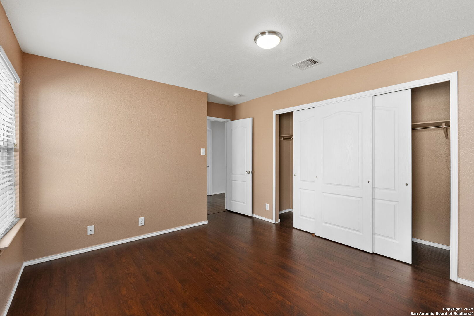 7611 Cedar Farm San Antonio TX 78239