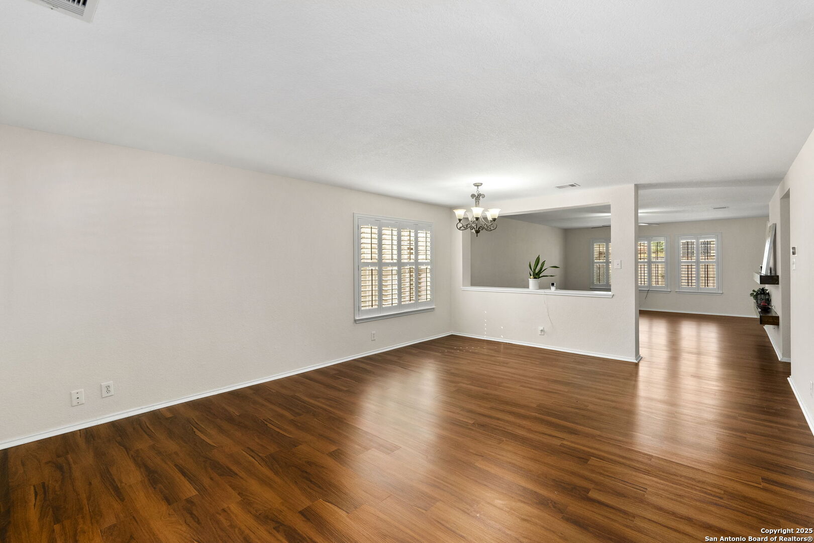 7611 Cedar Farm San Antonio TX 78239