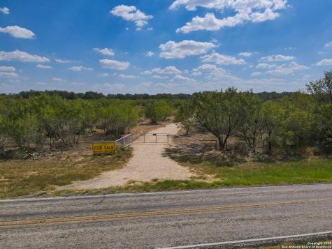 0 Fm 2200 Devine TX 78016