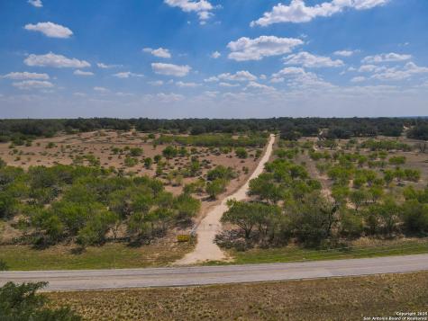 0 Fm 2200 Devine TX 78016