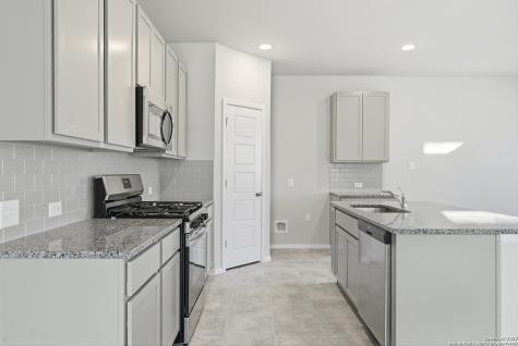 2322 Croaker San Antonio TX 78253