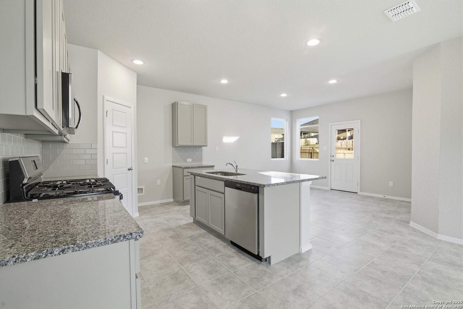 2322 Croaker San Antonio TX 78253