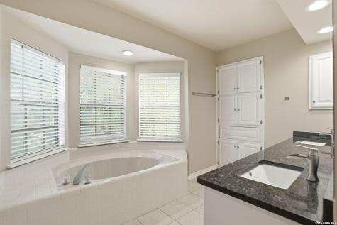 8914 Shady Hills San Antonio TX 78254