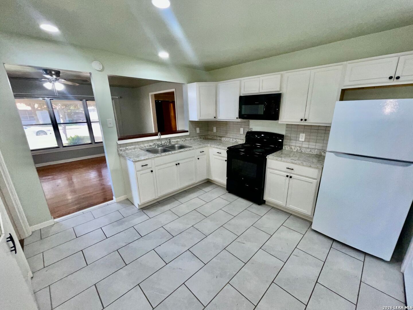 111 Edgebrook Lane San Antonio TX 78213