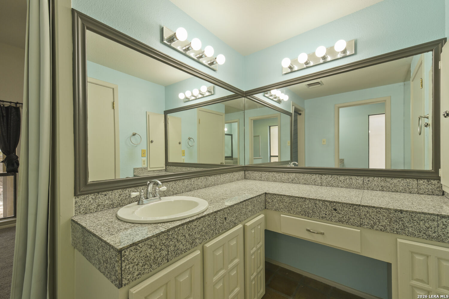 13914 Sugarberry Woods Street San Antonio TX 78249