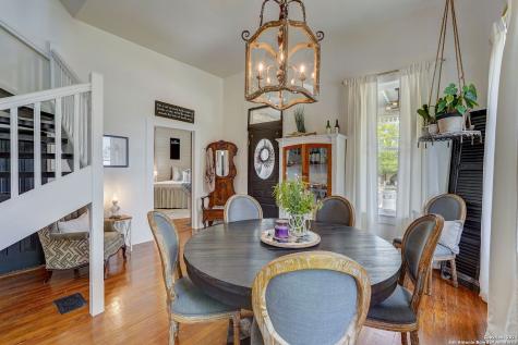 109 W Evergreen Street Boerne TX 78006