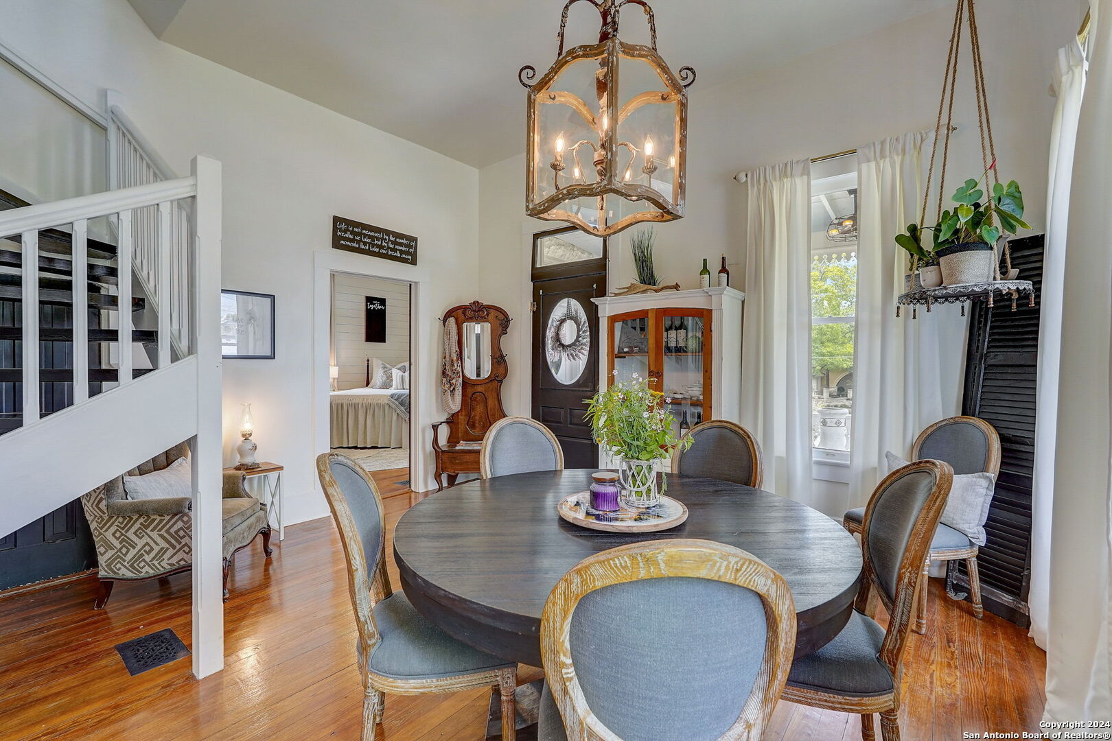 109 W Evergreen Street Boerne TX 78006