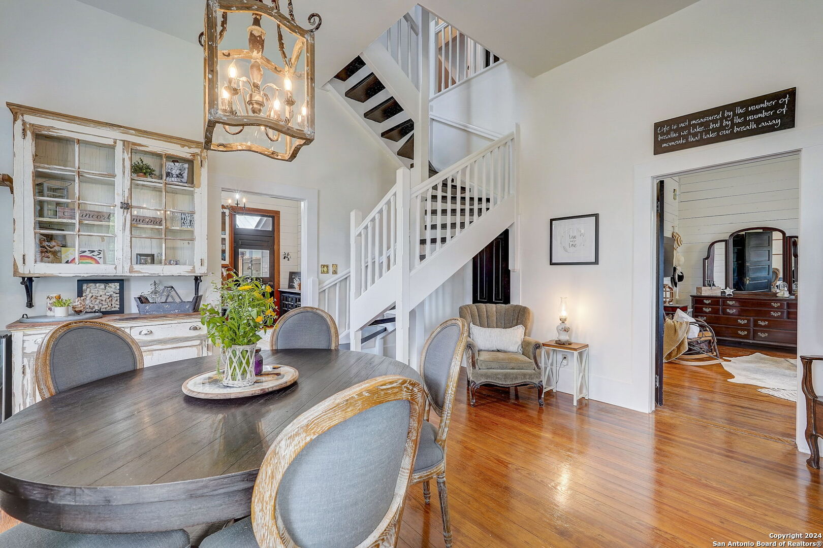 109 W Evergreen Street Boerne TX 78006