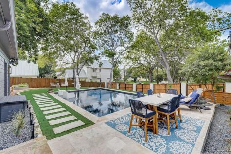 109 W Evergreen Street Boerne TX 78006
